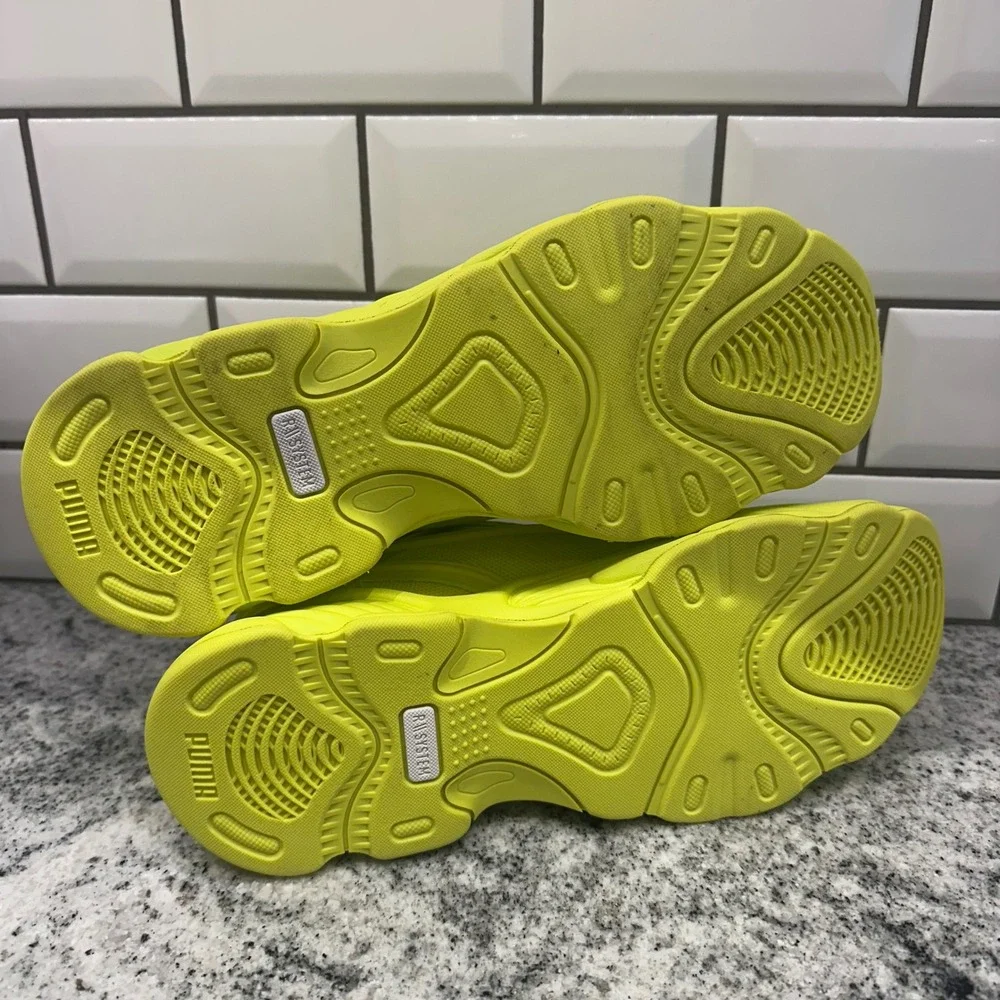 Puma Womens 7.5 Mercedes-AMG Petronas F1 RS-Connect Yellow Sneakers 306842-01